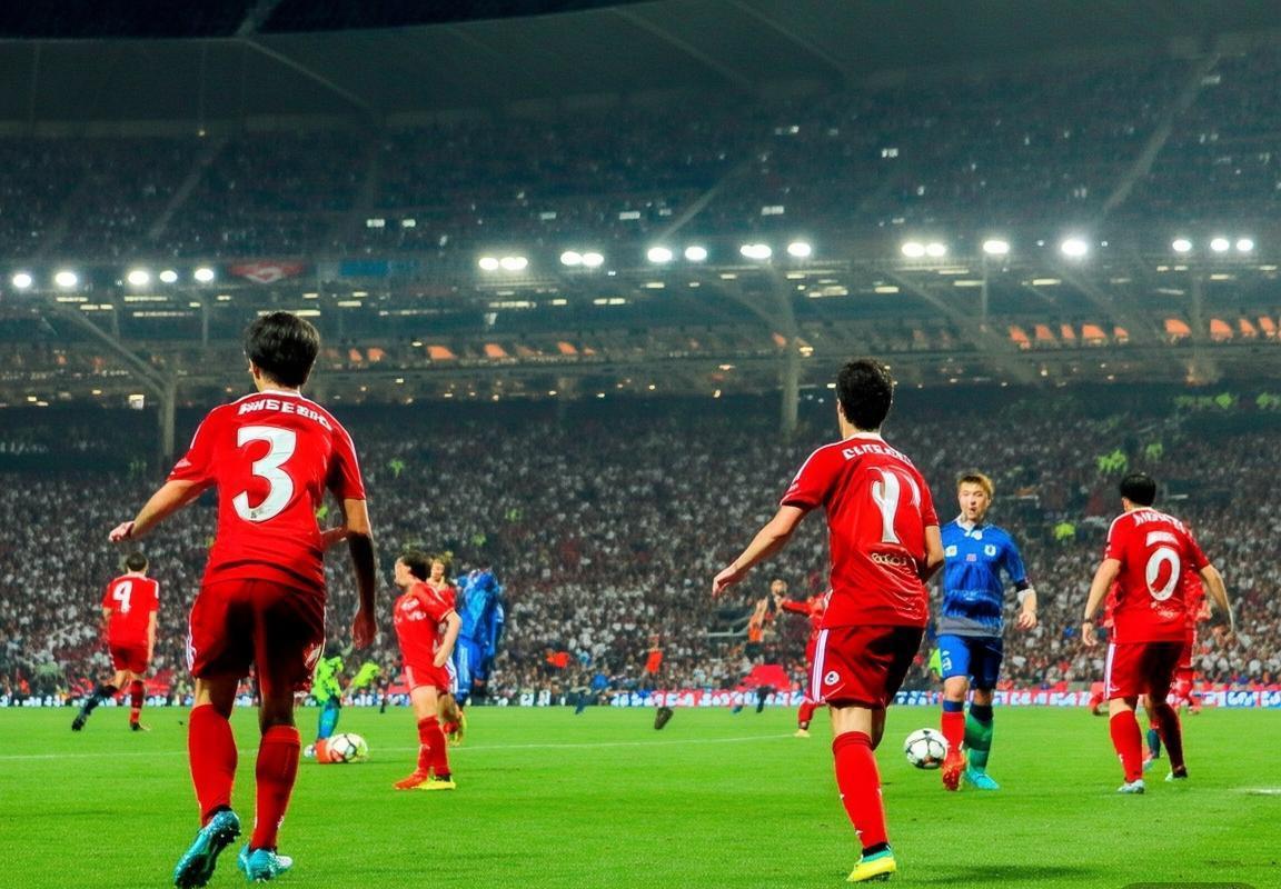 2017中超巅峰对决：鲁能与天津经典之战解析